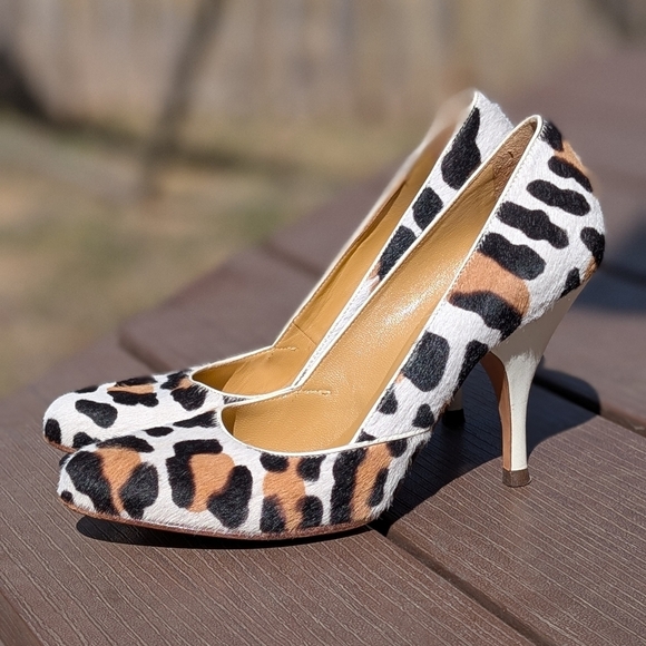 Valentino Garavani Shoes - Valentino Garavani Leopard Print Leather Pumps - Brown/Black/White